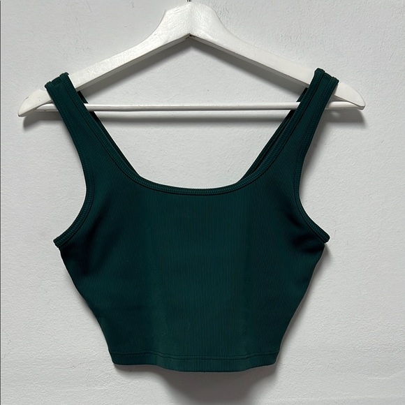 aerie Tops - Aerie offline Green ribbed Crop Tank Top size L